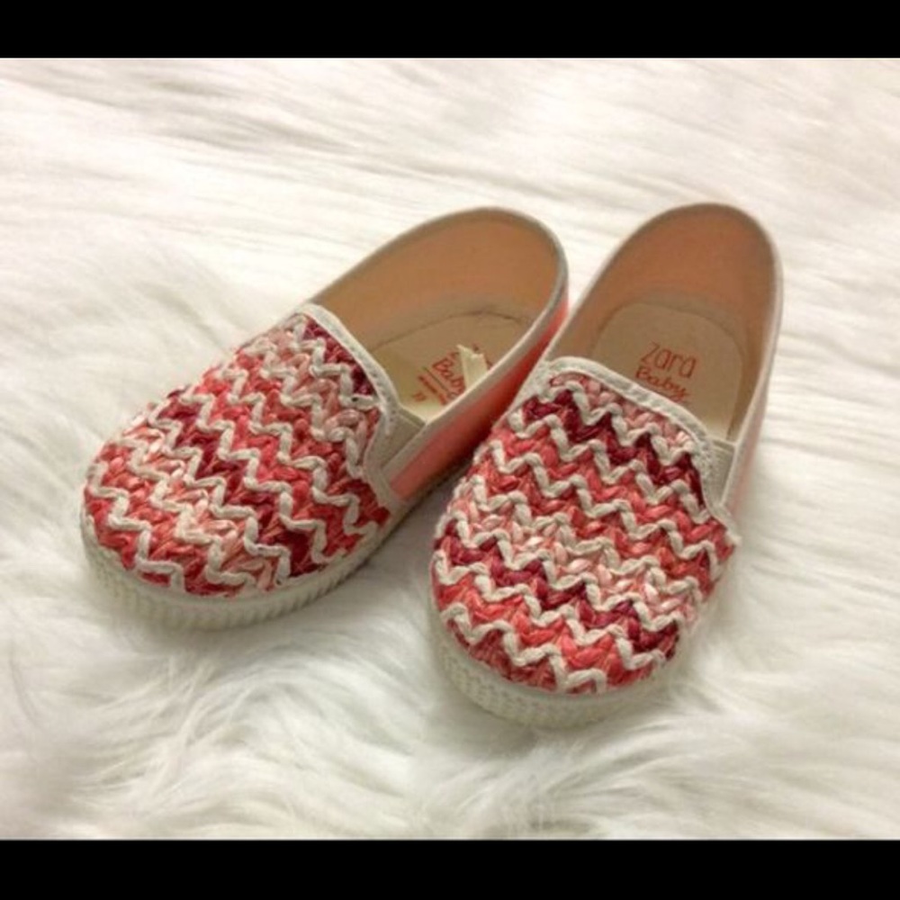 NWOT Zara Baby shoes Size 6